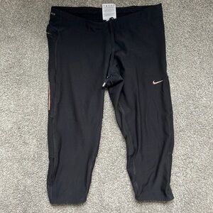 Nike cropped dri-fit leggings